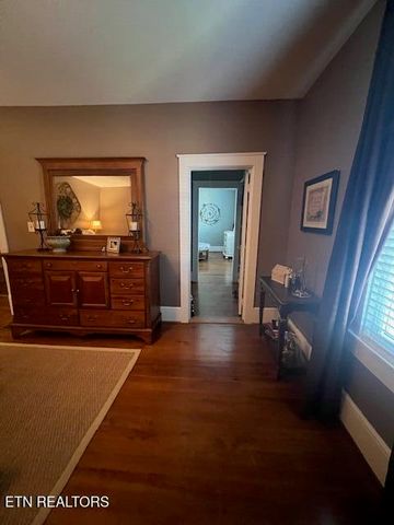 1706 Old Niles Ferry Rd, Maryville, TN 37803