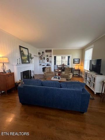 1706 Old Niles Ferry Rd, Maryville, TN 37803