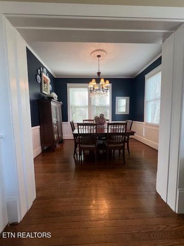 1706 Old Niles Ferry Rd, Maryville, TN 37803