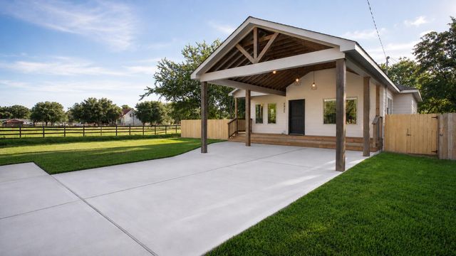 7321 Elbert Street, Houston, TX 77028