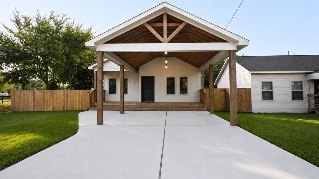 7321 Elbert Street, Houston, TX 77028
