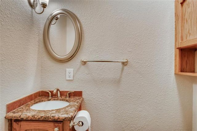 1600 Whitney WAY, Austin, TX 78741