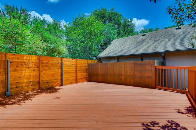 1600 Whitney WAY, Austin, TX 78741