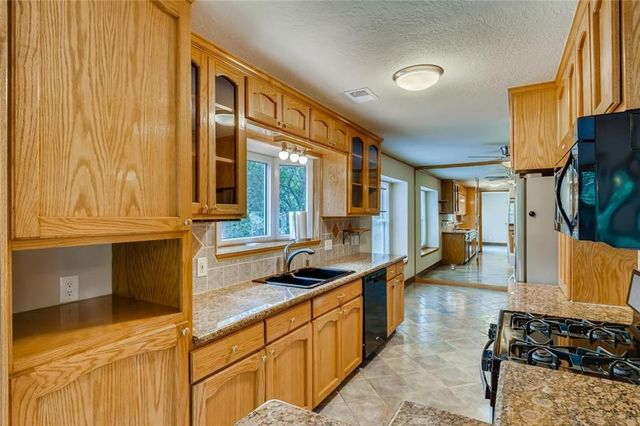 1600 Whitney WAY, Austin, TX 78741