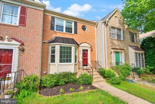8074 SKY BLUE DR, Alexandria, VA 22315