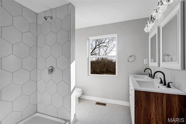 3716 Illinois Avenue, St Louis, MO 63118