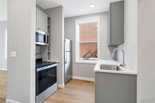 3716 Illinois Avenue, St Louis, MO 63118