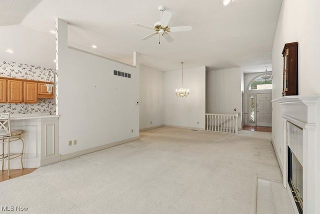 2804 Valley Road, Cuyahoga Falls, OH 44223