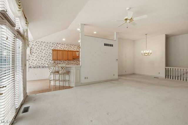 2804 Valley Road, Cuyahoga Falls, OH 44223