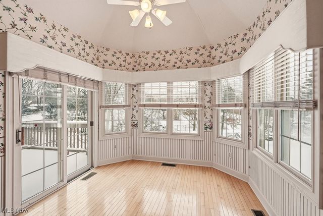 2804 Valley Road, Cuyahoga Falls, OH 44223