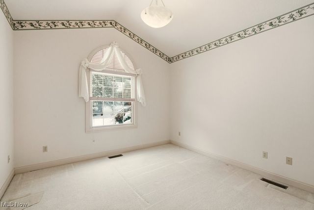 2804 Valley Road, Cuyahoga Falls, OH 44223