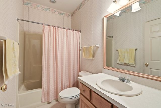 2804 Valley Road, Cuyahoga Falls, OH 44223