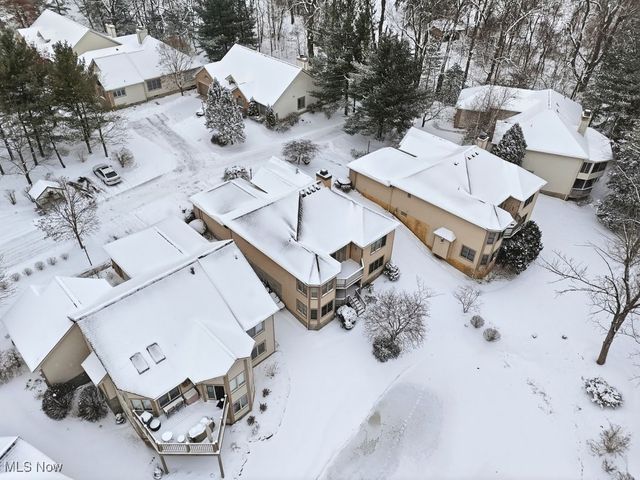 2804 Valley Road, Cuyahoga Falls, OH 44223