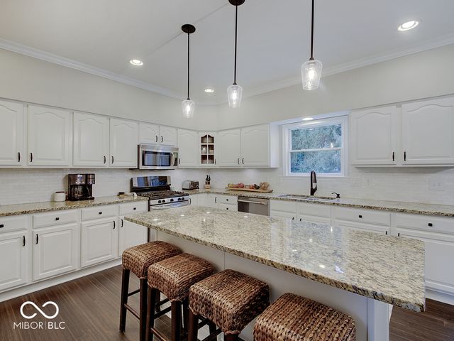 1722 Woodcroft Court, Greenwood, IN 46143