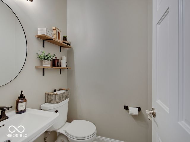 1722 Woodcroft Court, Greenwood, IN 46143