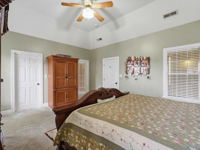512 Sussex Drive SW, Huntsville, AL 35824