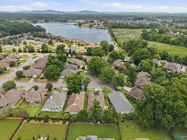 512 Sussex Drive SW, Huntsville, AL 35824