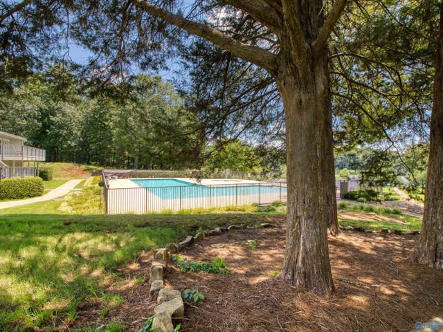 512 Sussex Drive SW, Huntsville, AL 35824