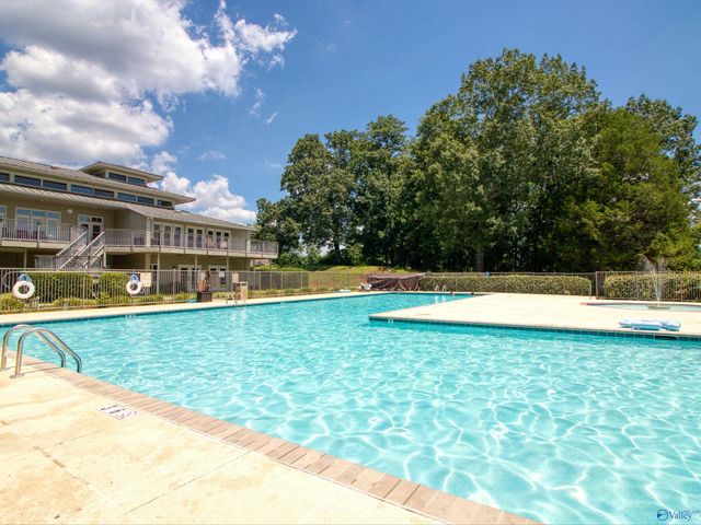512 Sussex Drive SW, Huntsville, AL 35824