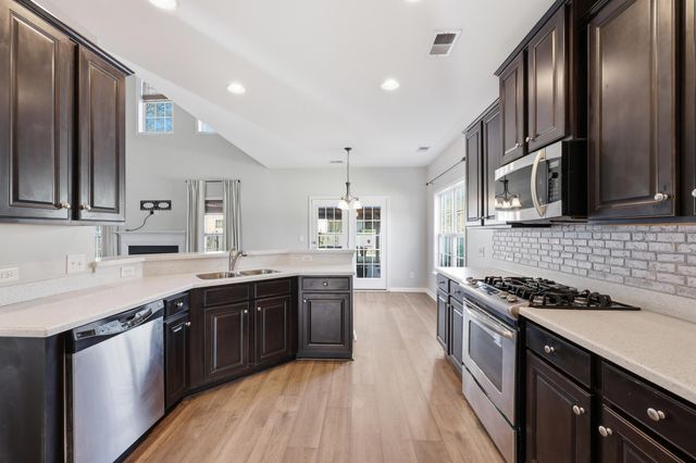 1810 Crossbill Trail, Hanahan, SC 29410