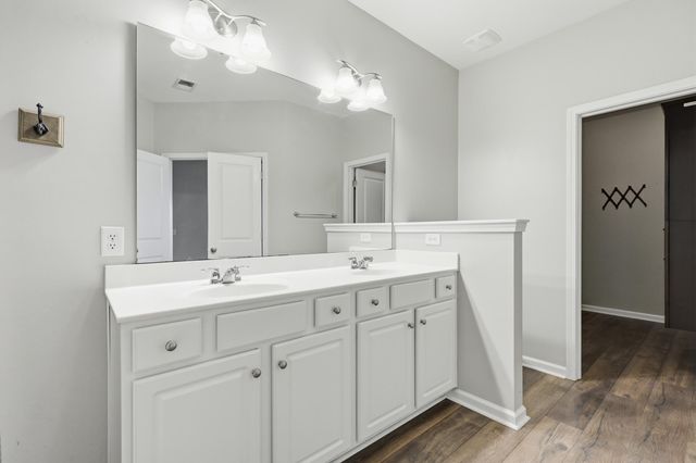 1810 Crossbill Trail, Hanahan, SC 29410