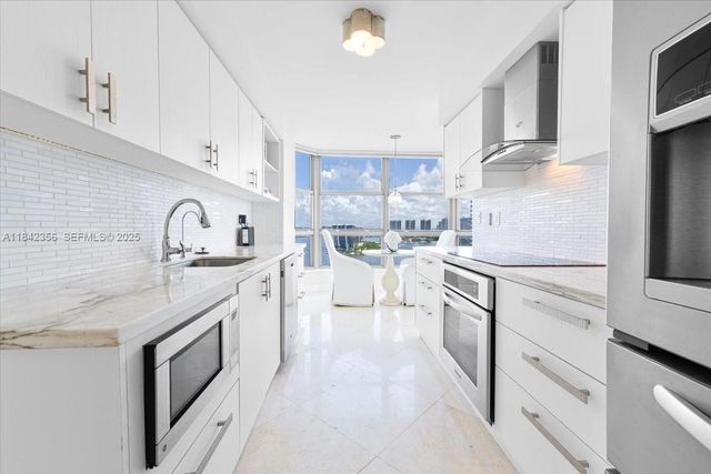 3500 Mystic Pointe Drive 2101, Aventura, FL 33180