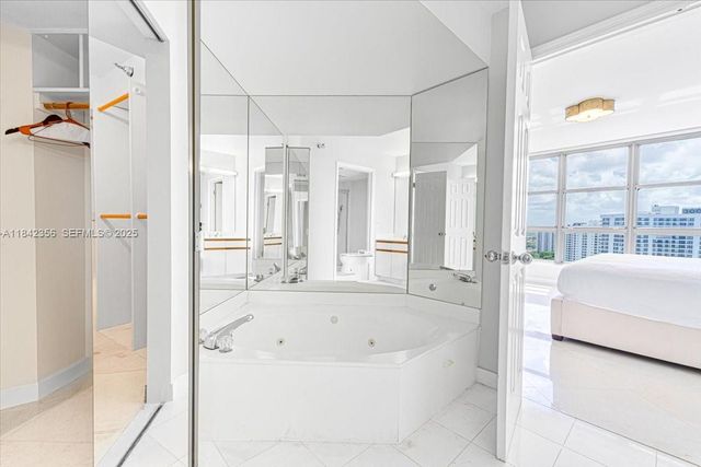 3500 Mystic Pointe Drive 2101, Aventura, FL 33180