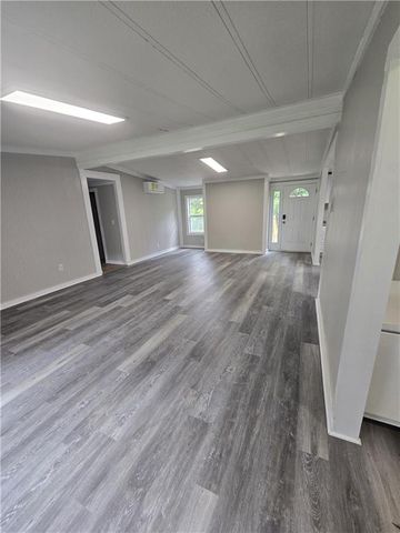 2480 Brand Drive, Gainesville, GA 30506