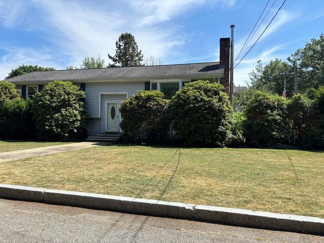 10 Fourth Street, Wakefield, MA 01880