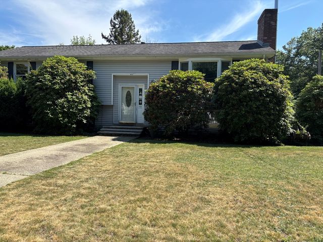 10 Fourth Street, Wakefield, MA 01880