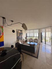 520 Brickell Key Dr A1910, Miami, FL 33131