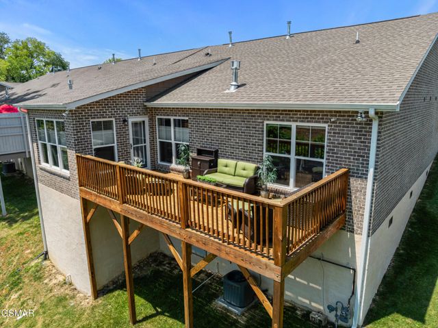 154 Mayapple Way, Sevierville, TN 37862