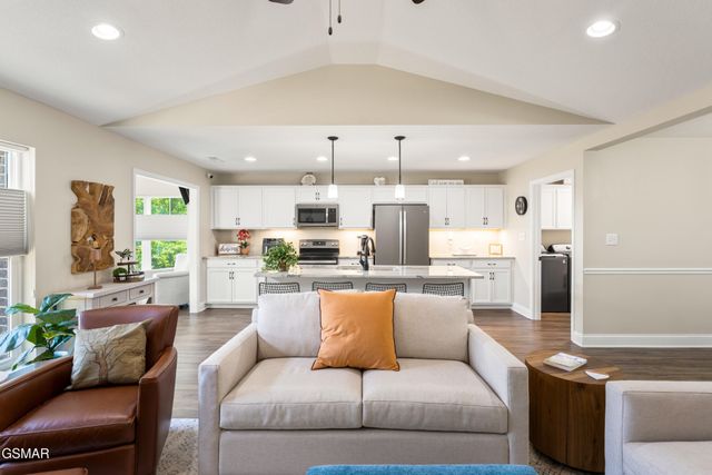 154 Mayapple Way, Sevierville, TN 37862