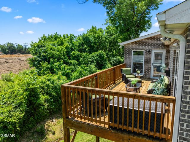 154 Mayapple Way, Sevierville, TN 37862