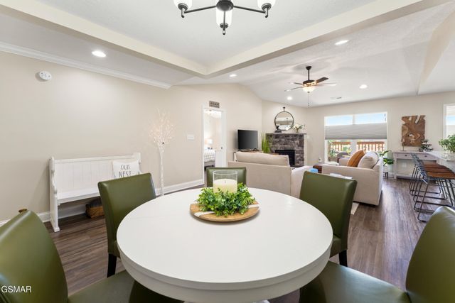 154 Mayapple Way, Sevierville, TN 37862