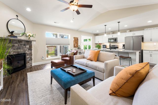 154 Mayapple Way, Sevierville, TN 37862