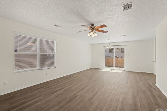 9966 Sungate, San Antonio, TX 78245