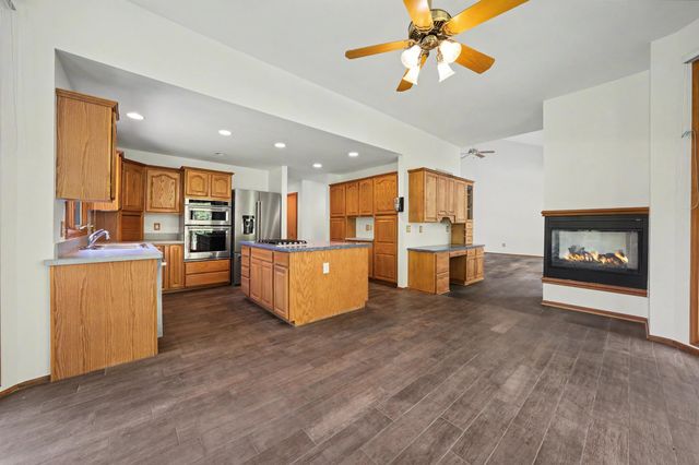 43697 Vintners Place Drive, Sterling Heights, MI 48314