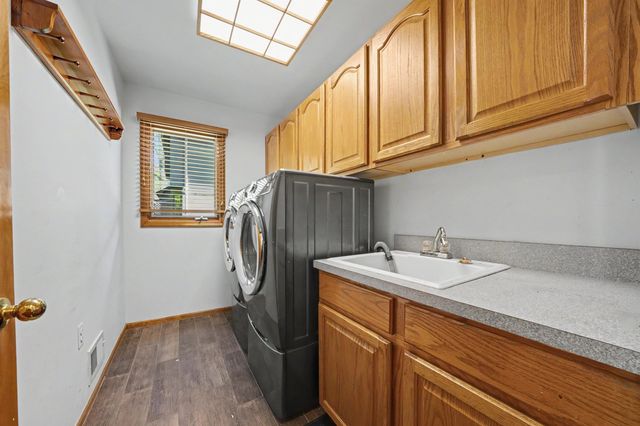 43697 Vintners Place Drive, Sterling Heights, MI 48314