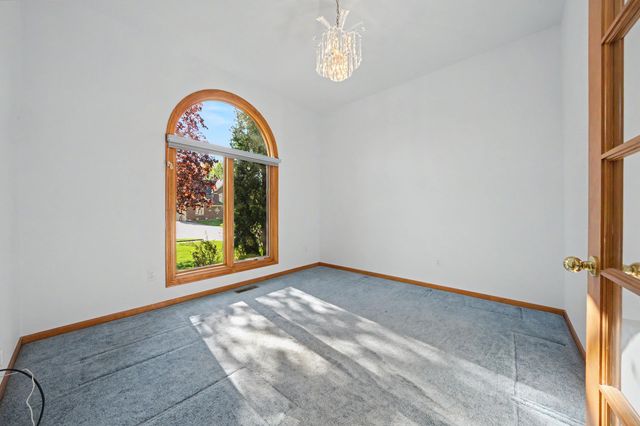 43697 Vintners Place Drive, Sterling Heights, MI 48314