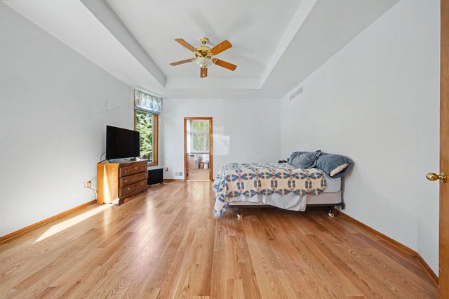 43697 Vintners Place Drive, Sterling Heights, MI 48314