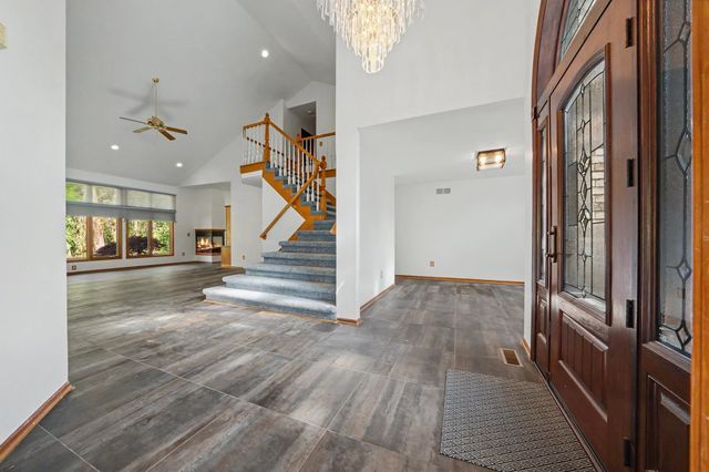 43697 Vintners Place Drive, Sterling Heights, MI 48314