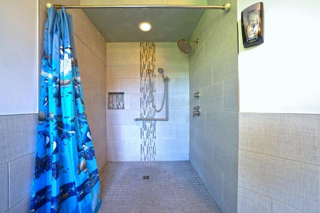 43697 Vintners Place Drive, Sterling Heights, MI 48314