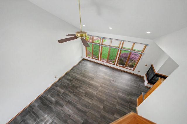 43697 Vintners Place Drive, Sterling Heights, MI 48314