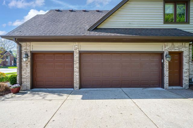 43697 Vintners Place Drive, Sterling Heights, MI 48314