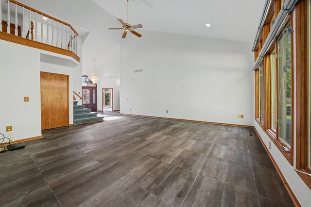 43697 Vintners Place Drive, Sterling Heights, MI 48314