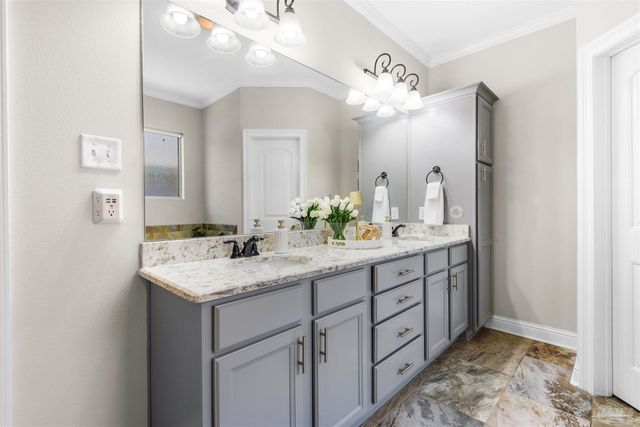 1513 Sabal Palm Dr, Gulf Breeze, FL 32563