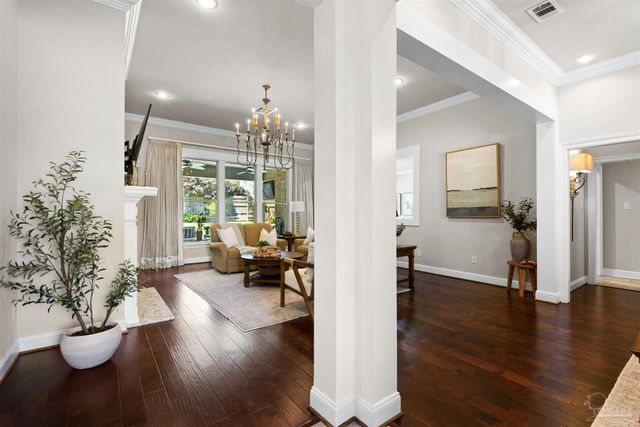 1513 Sabal Palm Dr, Gulf Breeze, FL 32563