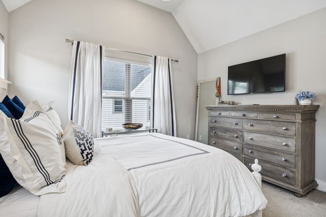 220 Thompson Park Dr, Nashville, TN 37211