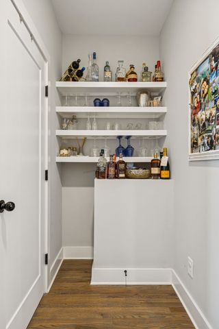 220 Thompson Park Dr, Nashville, TN 37211